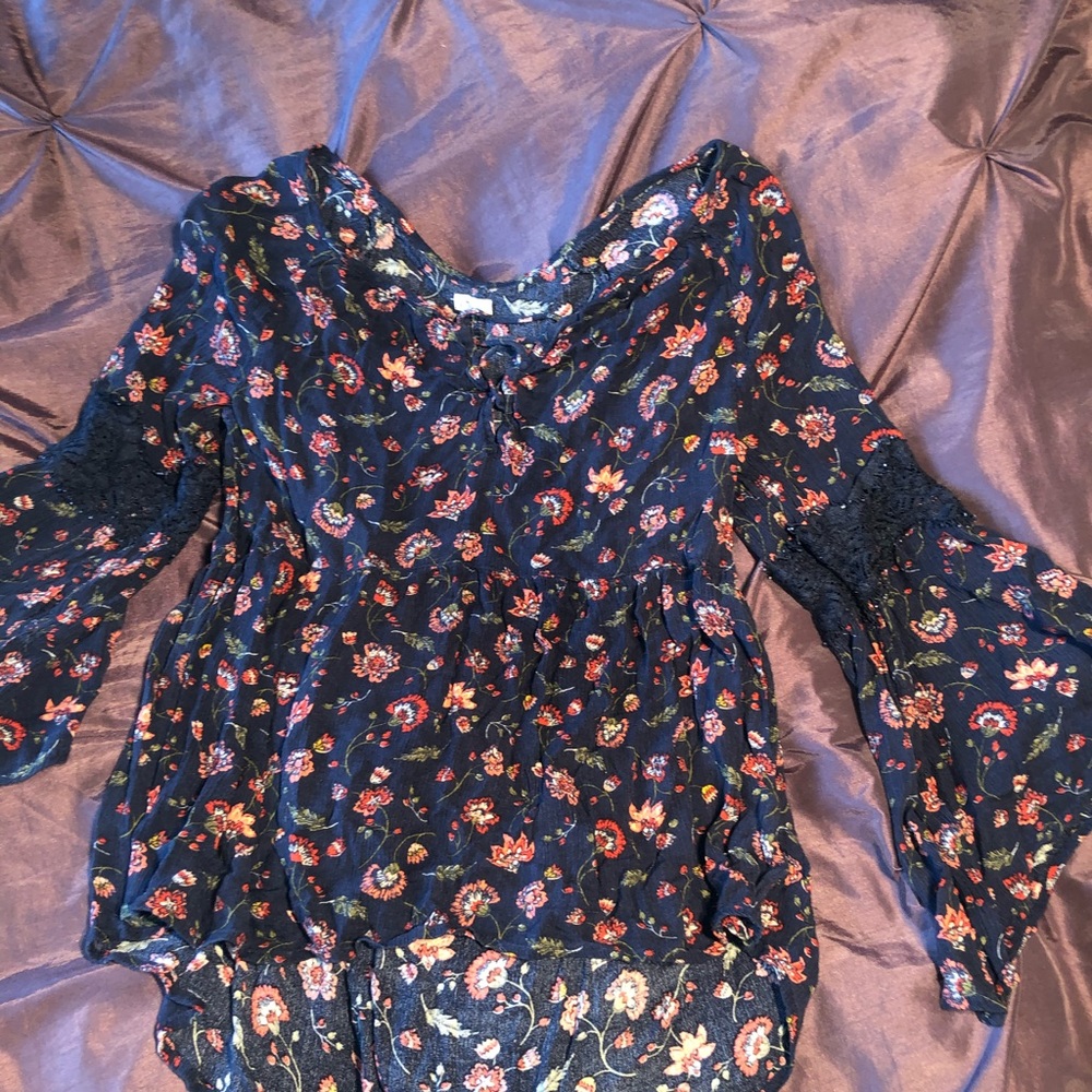 Loose long sleeve top from Hollister